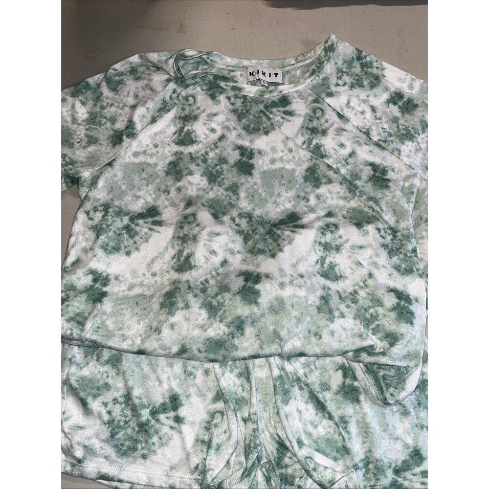 K.I.K.I.T Women’s Green & White Shorts Pajama Set Size Large NWOT